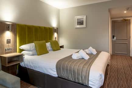 The Hog's Back Hotel & Spa, Surrey for 2 - Leisure Access & Late Checkout for 2