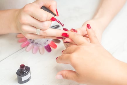 Online Nail Technician Diploma Course