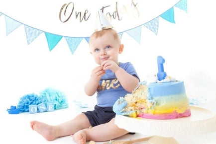 Baby Photoshoot, Photo Block & £250 Artwork Spend - 2 Locations!