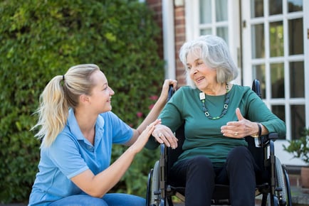 Online Care Home Staff Training Course