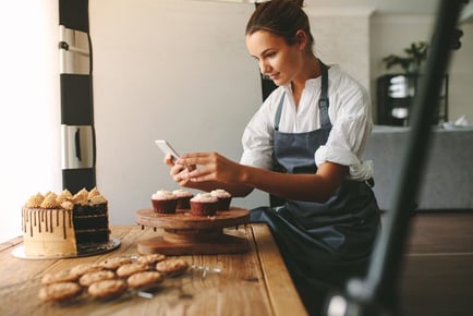 Online Professional Cupcake Design & Baking Course