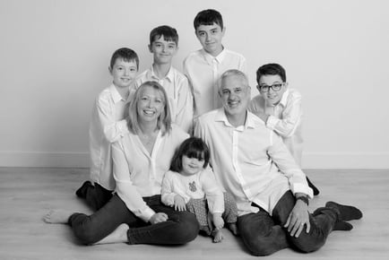 Family Photoshoot & 3 Prints - Images Unlimited - Kent