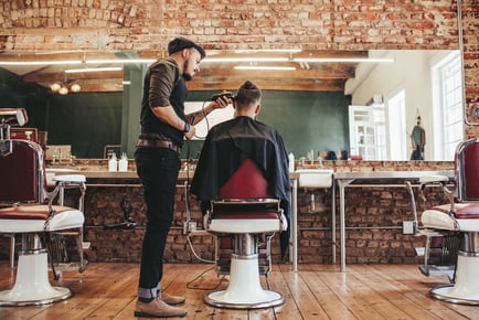 Barber Training Course - One Education - Online