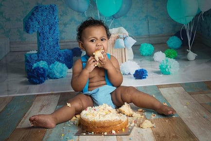 Cake Smash Baby Photoshoot - Print & Voucher - Croydon