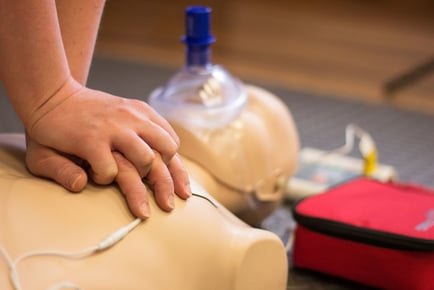 Online Workplace First Aid Course