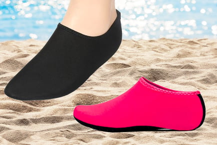 Non-Slip Quick Dry Beach Shoes - Black or Pink