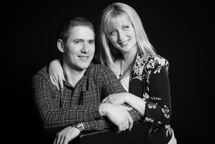 Couple's Photoshoot - Prints, Keychains & £100 Voucher