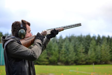 Clay Pigeon or Tri Target Experience - For 2 or 4 - Bedfordshire