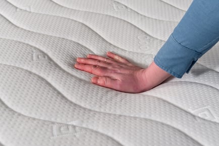 3D Wave Quilted Memory Foam Mattress - 6 Sizes!