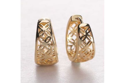 Golden hollow four-leaf petal earrings