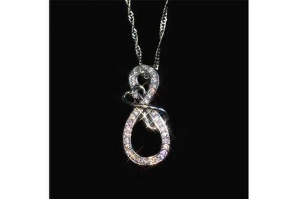 Figure 8 Knot love Crystal Necklace