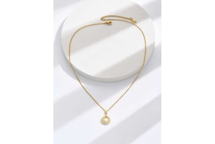 Leaf Shaped Pearl Crystal Gold Necklace