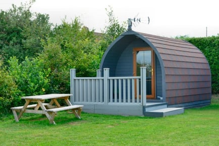 Shropshire Countryside Glamping Pod Getaway for 2: 2-3 Nights