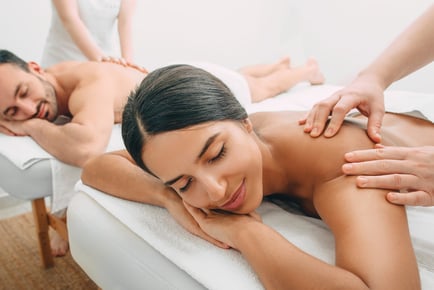 60-Minute Couple's Massage - Wolverhampton City Centre