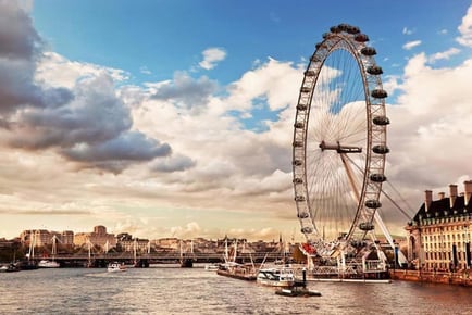 3* or 4* London Stay: 1-2 Nights & Ghost Bus Tour Ticket