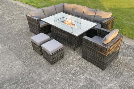 RIGHT CORNER: 9-seater polyrattan garden furniture set