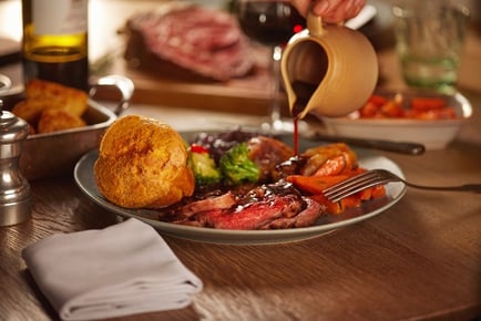 2-Course Sunday Lunch & Wine - for 2 or 4 - Bristol