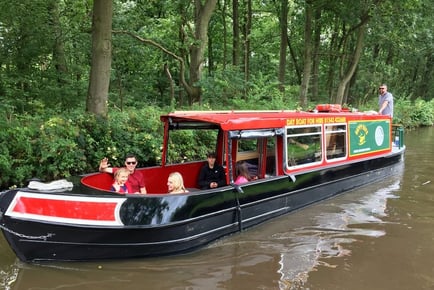 One-Day Canal Boat Hire for Up To 10 People - 9 Locations!