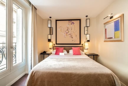 4* Montmartre, Paris City Break & Flights - Award-Winning Hotel!