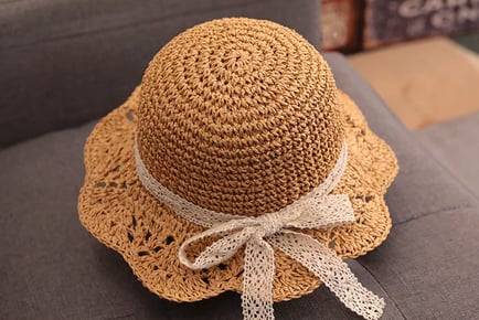 Kids Straw Hat With Lace Bowtie