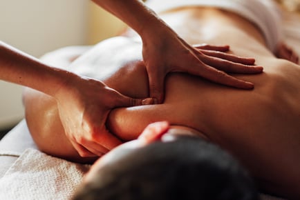 Deep Tissue Sports Massage & Beverage - Birmingham