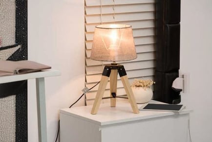 HOMCOM Wooden Tripod Table Lamp