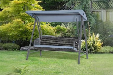 Outsunny Garden Rattan Swing Chair