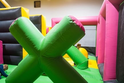 2 Hour Bounce Session for 1 or 4 at Bridlington Forum Bounce Park!