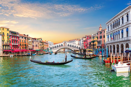 4* Central Venice, Italy Holiday & Return Flights