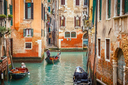 Italy Multi-City Stay - Rome & Venice Hotels, Transfers & Flights