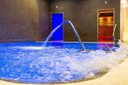 5* Courthouse Hotel, Choice Of 50 Minute Massage, Spa Access & Bubbly - Shoreditch