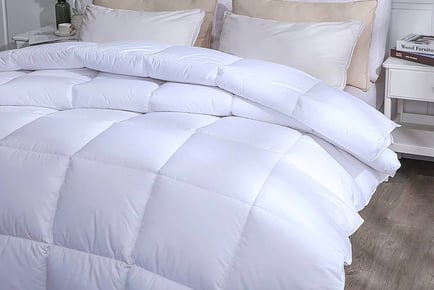 SUPER KING: A Duck Feather & Down Duvet Quilt 13.5 Tog