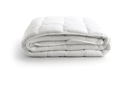 SUPER KING: A Duck Feather & Down Duvet Quilt 13.5 Tog