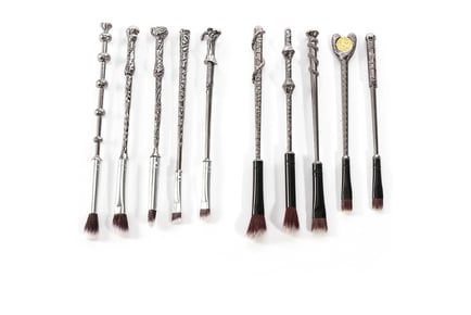 Harry Potter-Inspired Wand Makeup Brush Set - 5 or 10 Pcs!