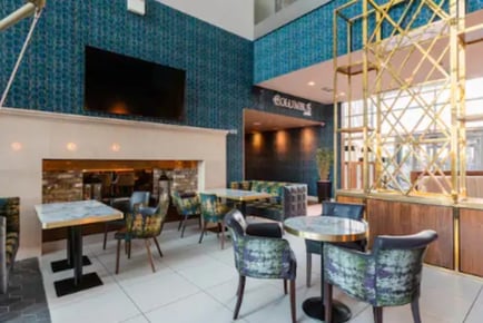 DoubleTree by Hilton: Afternoon Tea for 2 - Prosecco Upgrade