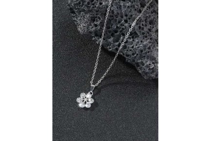 Snowflake Crystal Silver Necklace