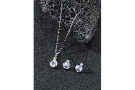 Dazzling Round Crystal Jewelry Set