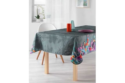 Stain Resistant Tablecloth Tucan