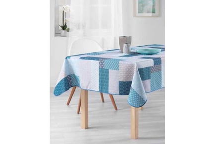 Stain-Resistant Tablecloth in Gorgeous Patchwork Blue