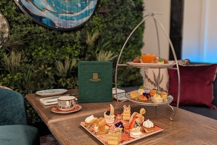 4* Hilton Spa Day and Prosecco Afternoon Tea for 2 - Glasgow City Centre