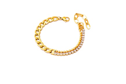 V Blossom Monogram Bracelet, Yellow Gold and Diamond