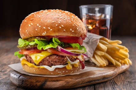 Smash Burgers and Drinks for 2 - Semedos Restaurant