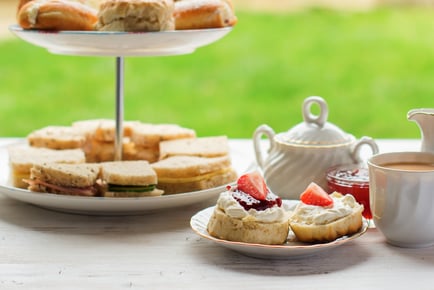 Afternoon Tea for 2 - Prosecco Upgrade at Alberts Cafe in Victoria Park, Stafford