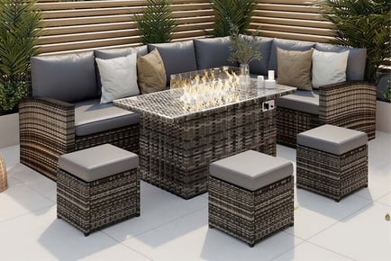 A rosen nine-seater garden furniture rattan set, black, with cover