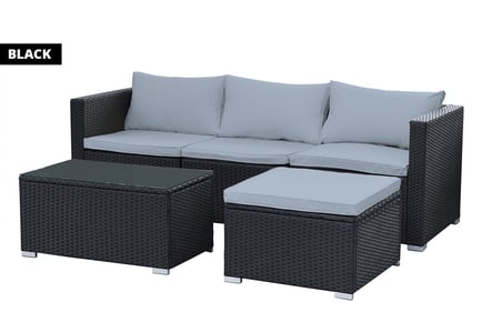 NORMAL / BLACK: A four-seater polyrattan corner sofa set