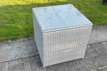 Rattan Cubic Side Corner Table