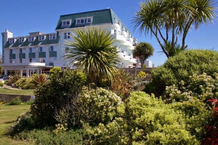 Bournemouth Best Western Stay for 2: Breakfast & Leisure Access