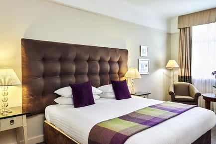 4* Shropshire Stay - Spa Access, Breakfast & Dinner For 2
