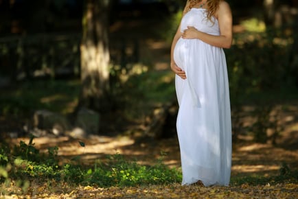 Maternity Photoshoot with Photo - Moments Captured by Marie