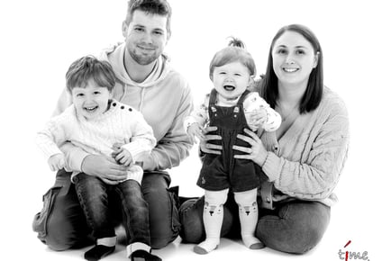 Family Photoshoot with 7x5 Image - Worcestershire